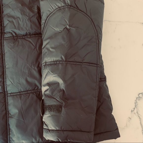 Men’s Warm Winter Hooded Jacket. Hoodie and Faux Feather Removable. Black - Picture 9 of 16